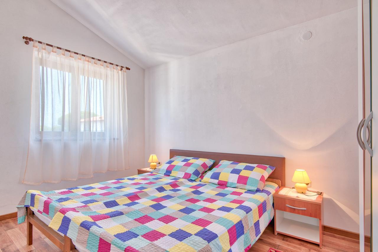 Apartment Maja Štinjan Eksteriør bilde