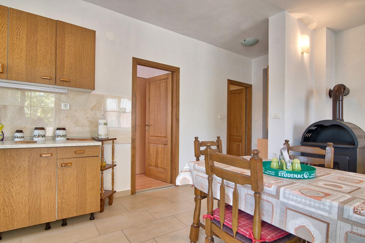 Apartment Maja Štinjan Eksteriør bilde